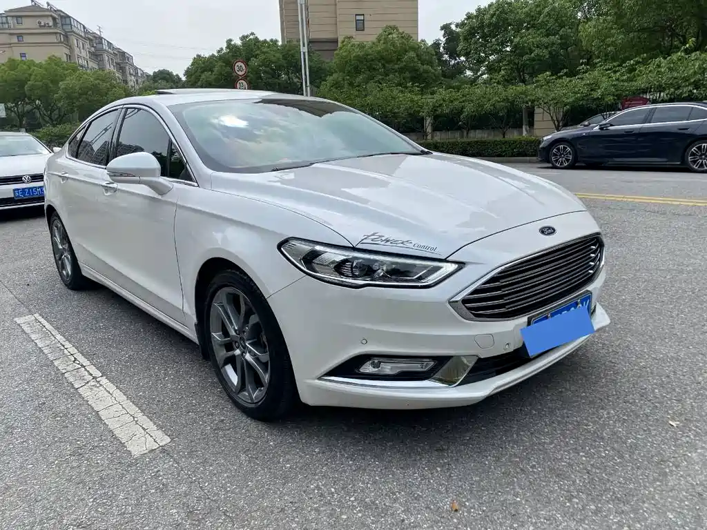 Mondeo EcoBoost 245 Luxury Sport