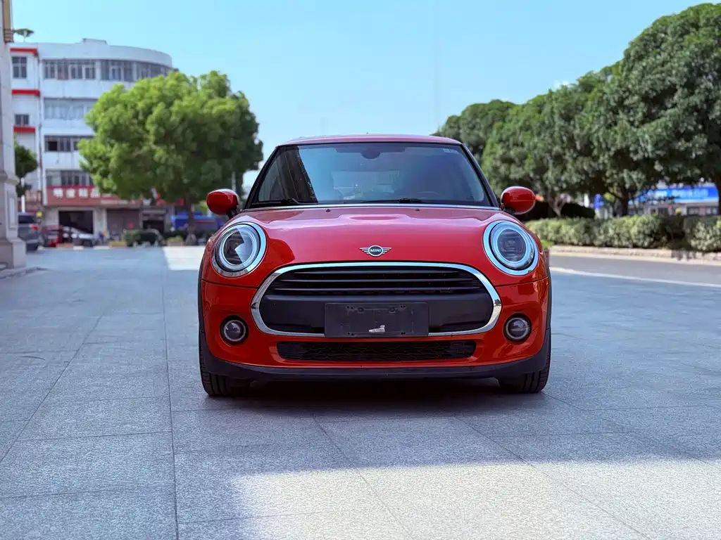 MINI 1.5 T ONE PLUS