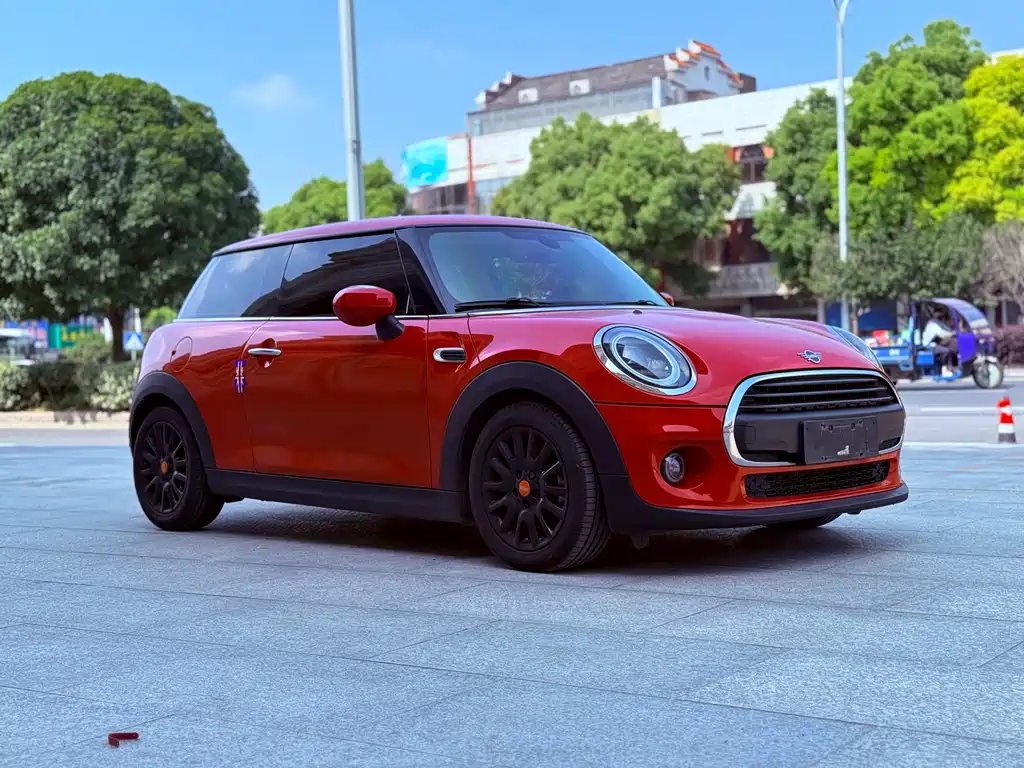 MINI 1.5 T ONE PLUS