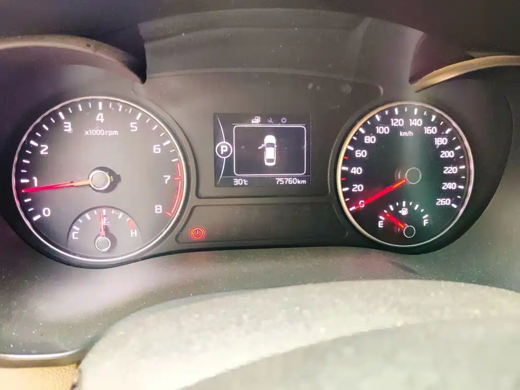 Kia K5 1.6 T Auto LUX