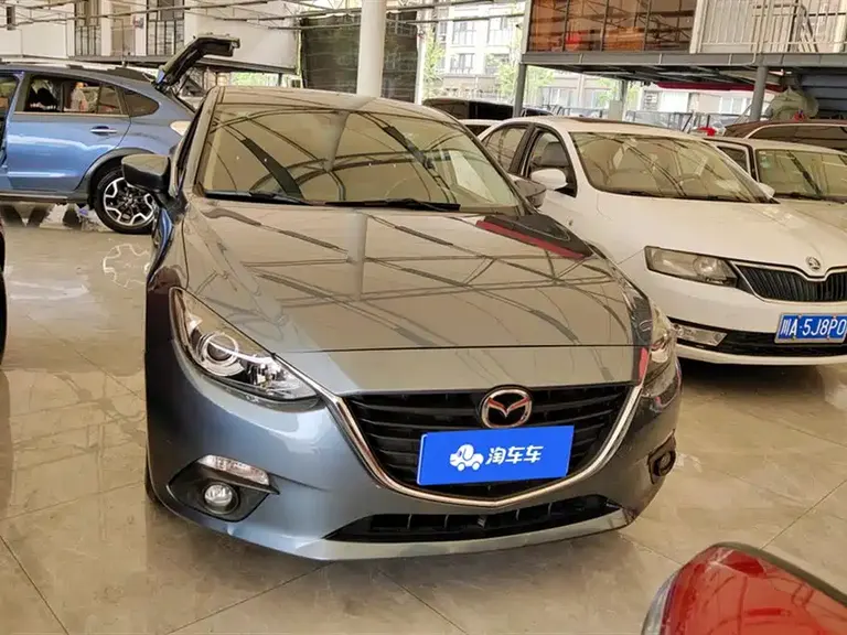 Mazda 3 Axela Sedan 1.5 L Auto Luxury