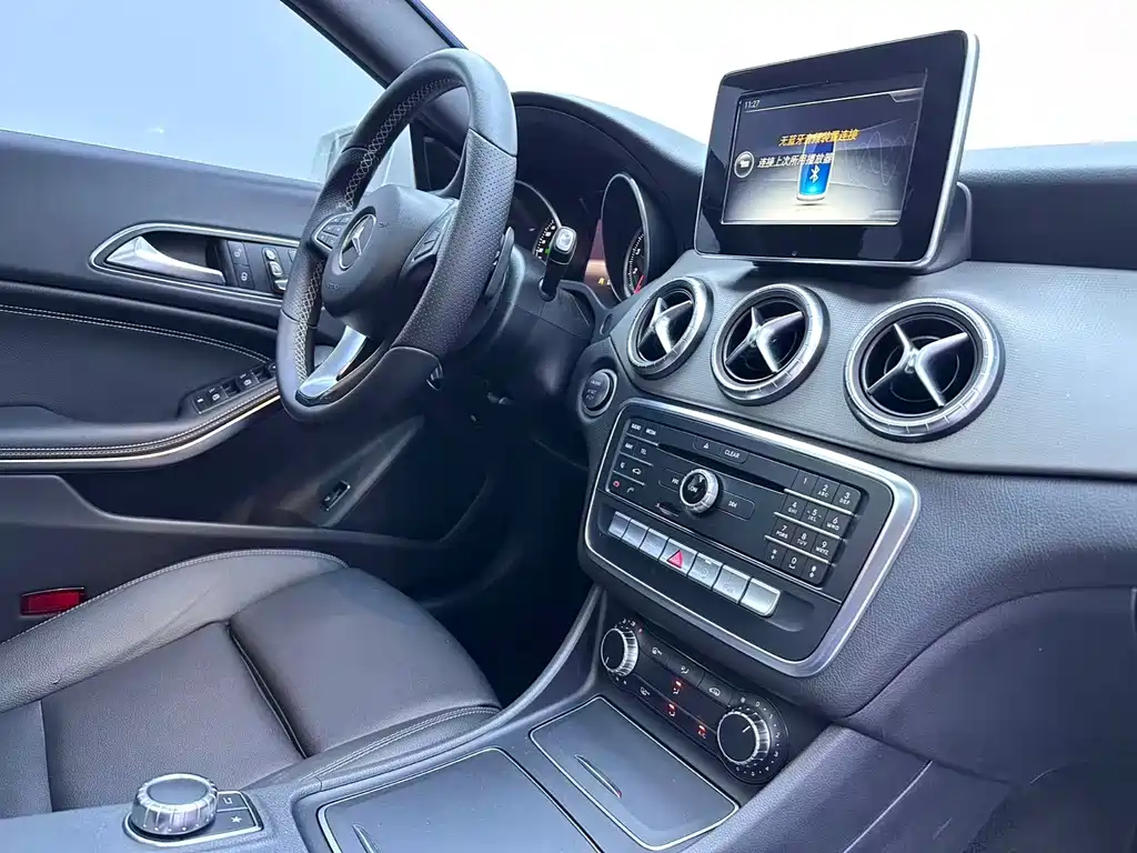 Mercedes-Benz CLA (Import) CLA 200 Fashion