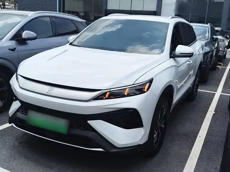 BYD Song Pro NEV DM-i 133 KM Progressive