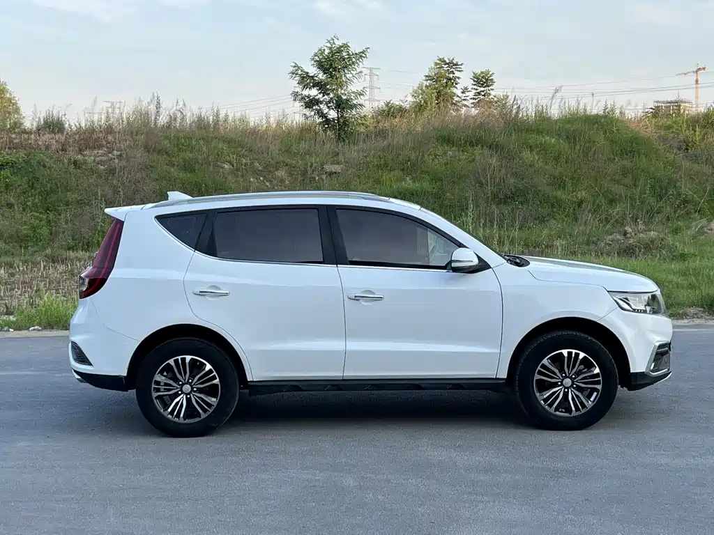Vision X6 1.8 L Manual 4 G Connected Luxury