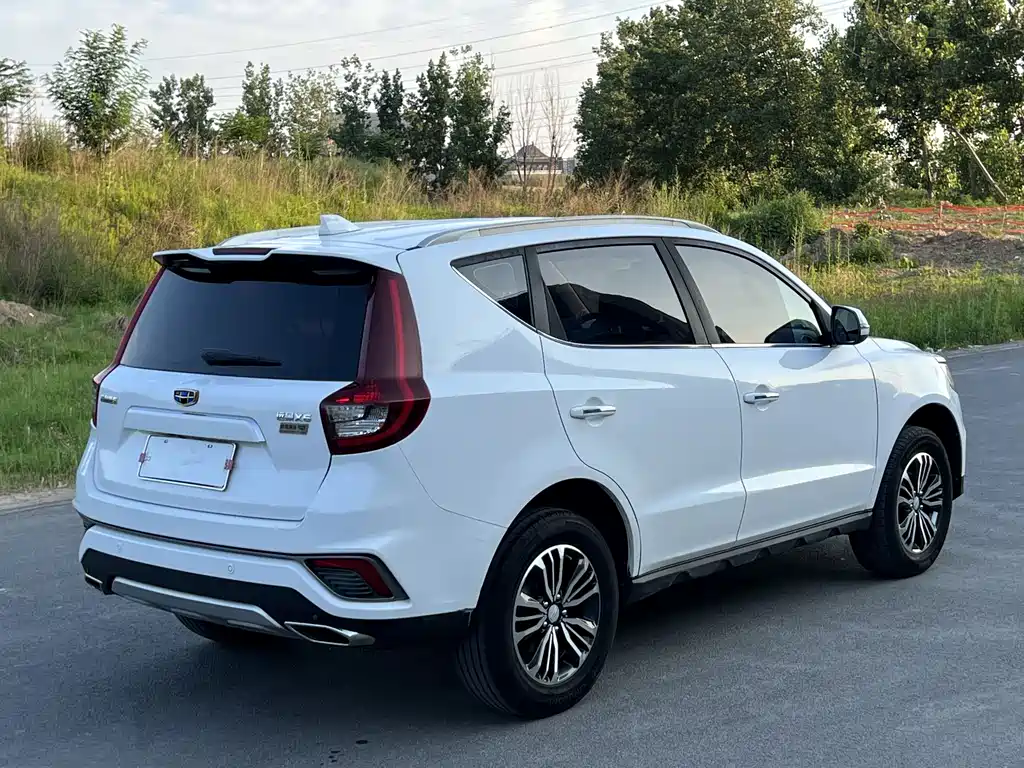 Vision X6 1.8 L Manual 4 G Connected Luxury