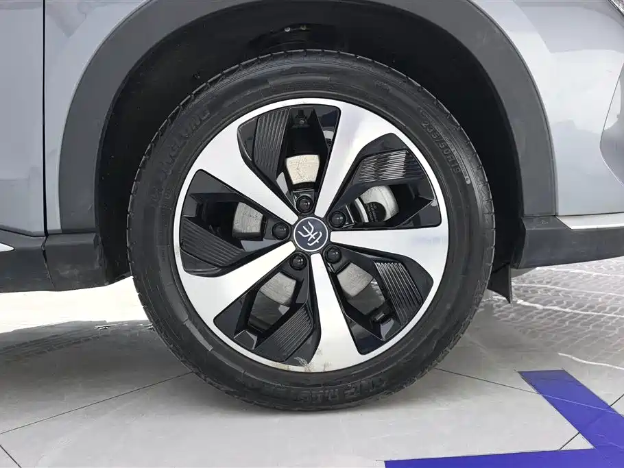Song PLUS NEV DM-i 110 KM Flagship
