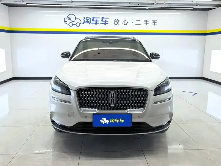 Lincoln Corsair 2.0 T 2 WD Graceful
