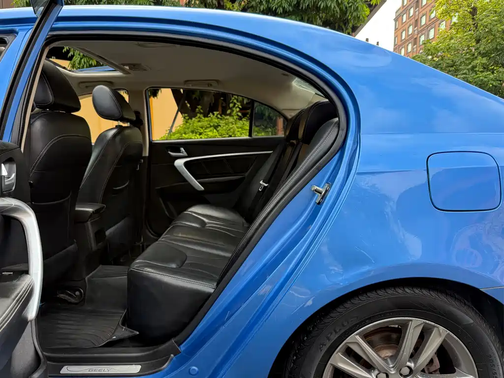 Emgrand Sedan Million 1.5 L Manual Upward