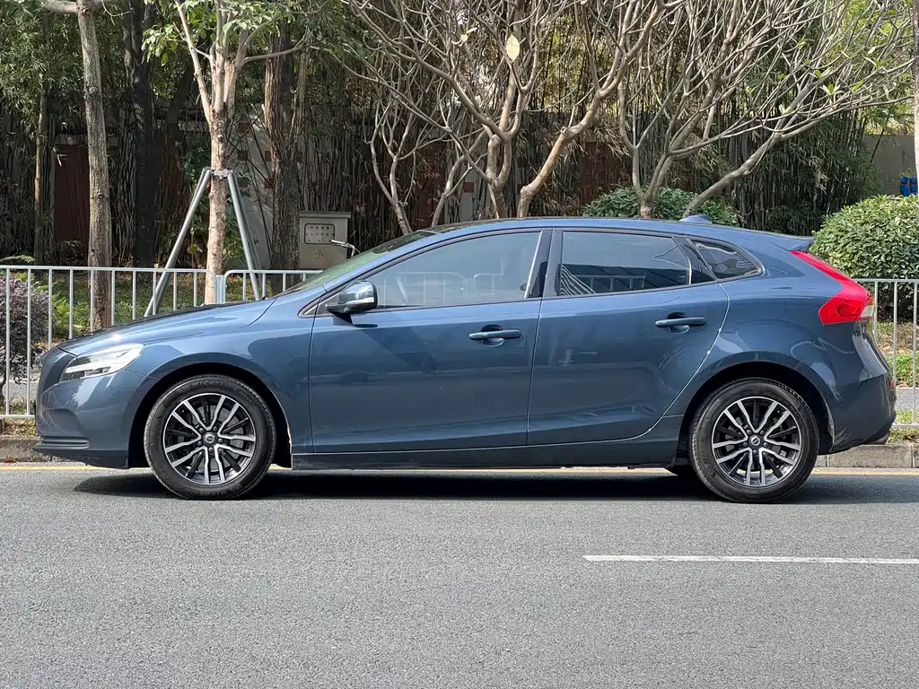 Volvo V40 T3 Smart Ease