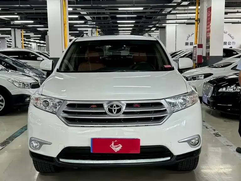 Toyota Highlander 2.7 L 2 WD 5-seat Sport