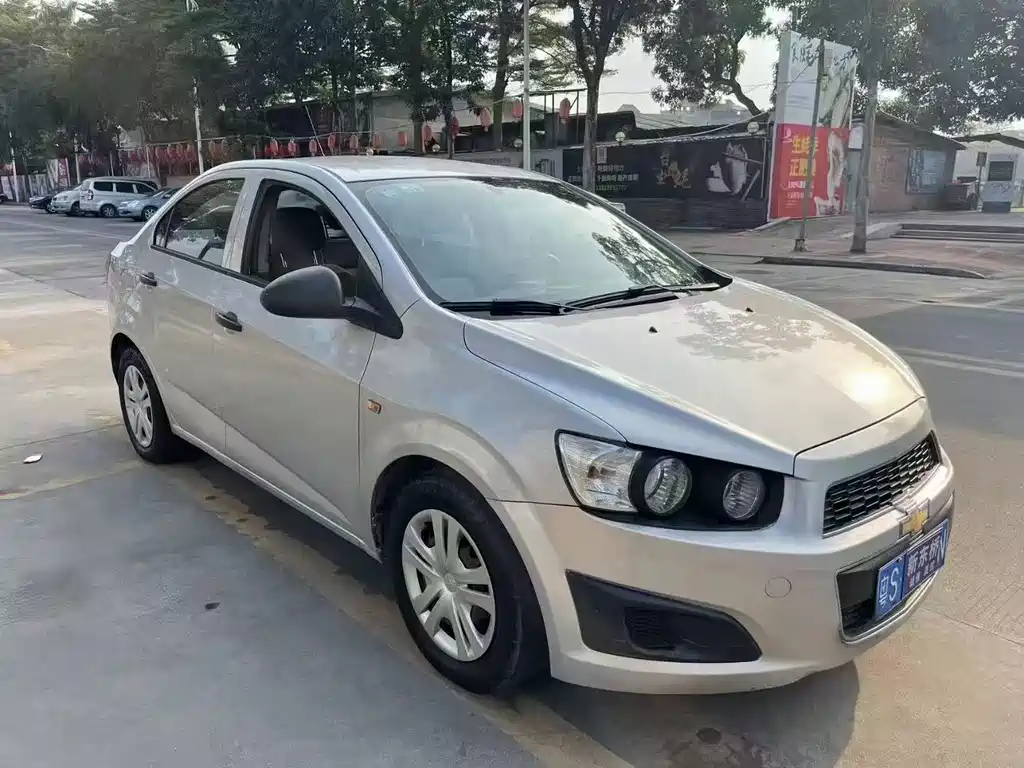 Aveo Sedan 1.4 L AT SL