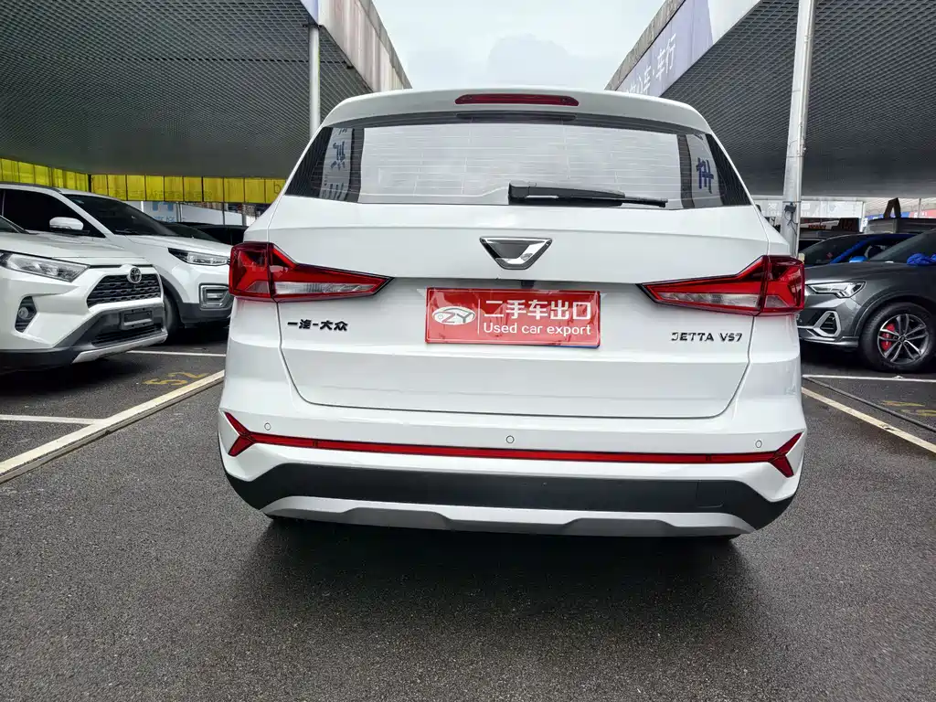 Jetta VS7 280 TSI Auto Progressive
