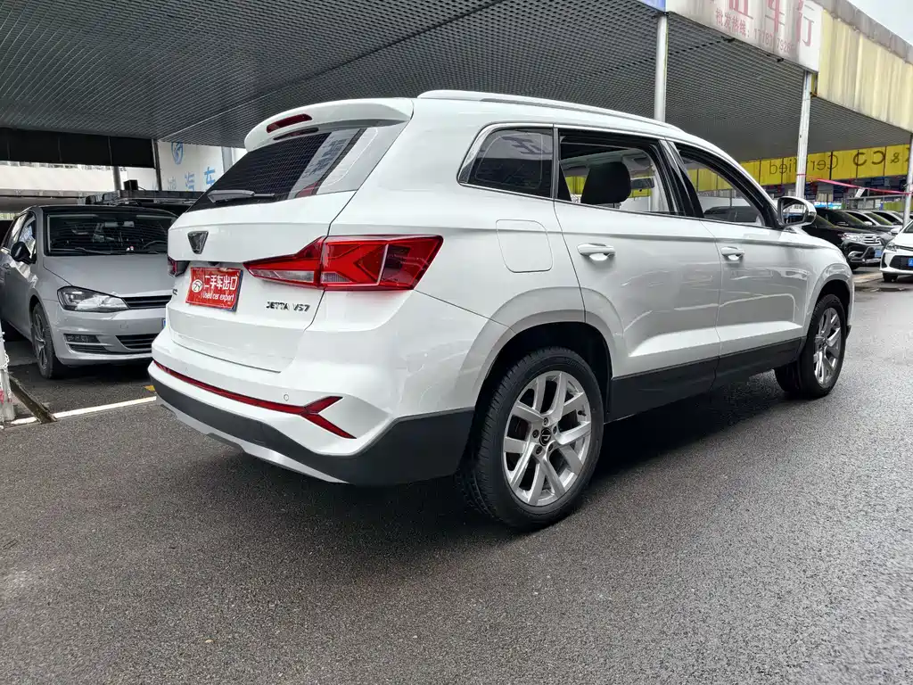 Jetta VS7 280 TSI Auto Progressive