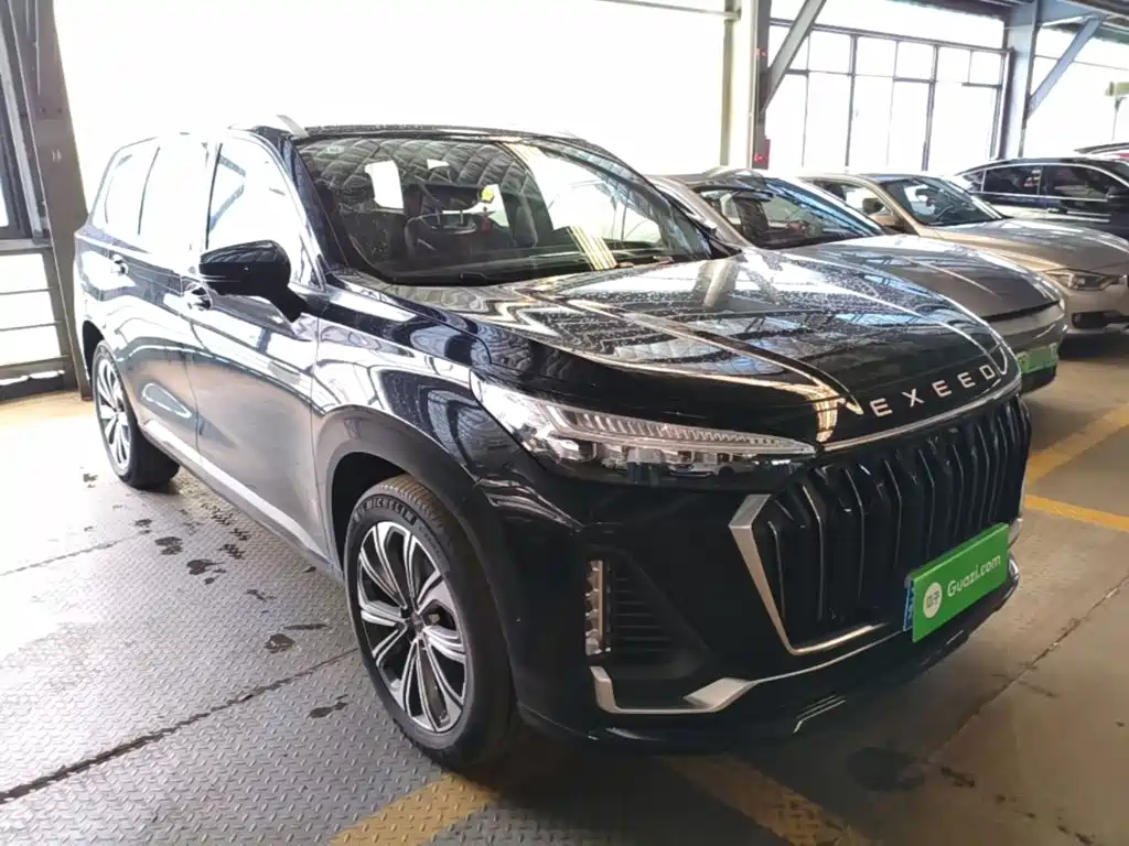 Exeed Lanyue 400 T 4 WD Star Supreme 7-seat