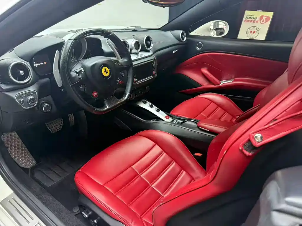 California T 3.9 T Standard