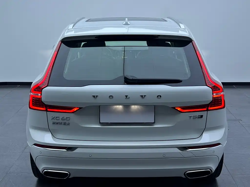Volvo XC60 T5 4 WD Smart Grace Luxury