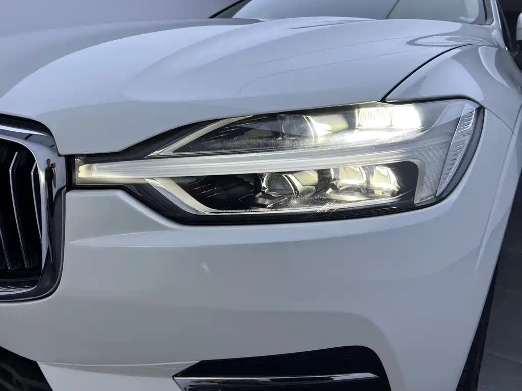 Volvo XC60 T5 4 WD Smart Grace Luxury