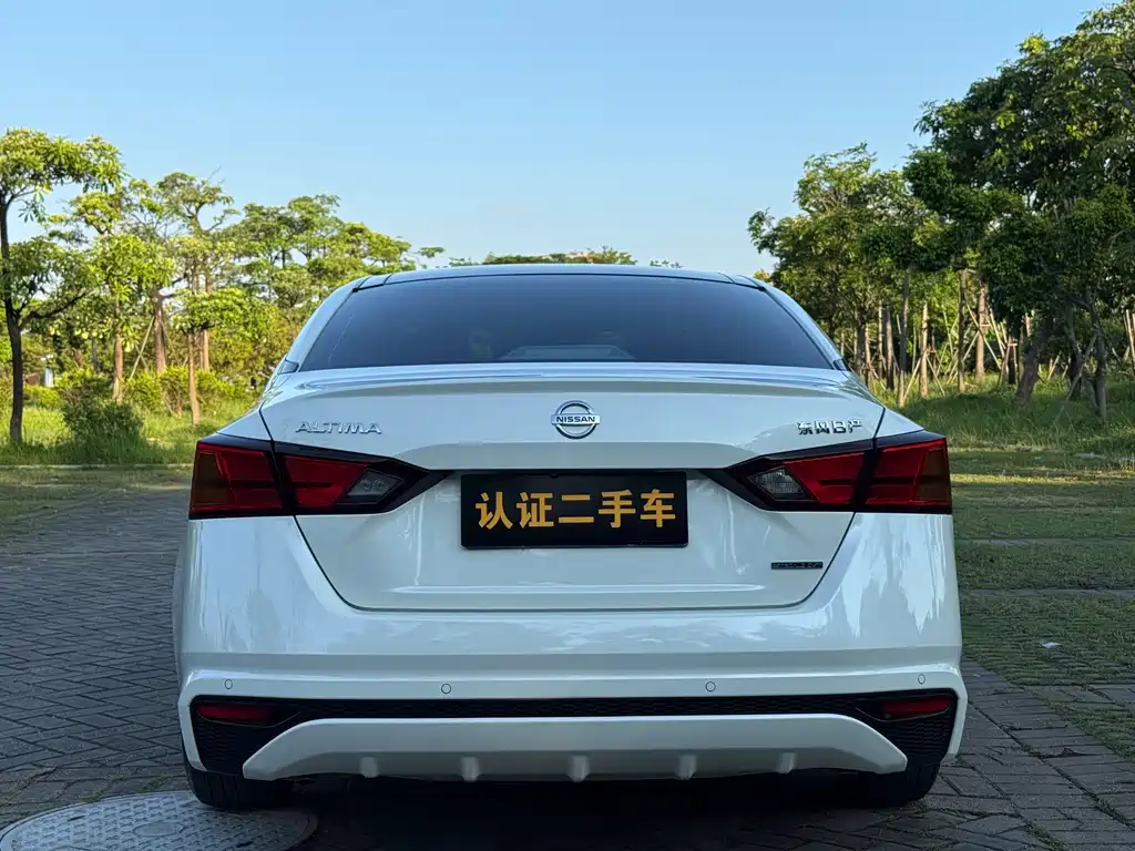 Teana 2.0 L XL Comfort