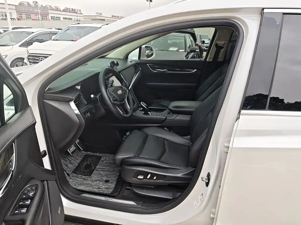 Cadillac XT5 28 T 4 WD Luxury