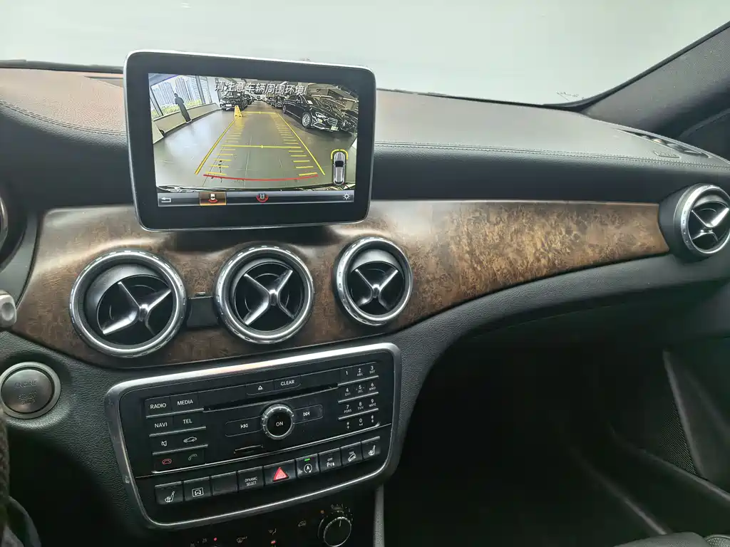 Mercedes-Benz GLA GLA 260 4 MATIC Sport