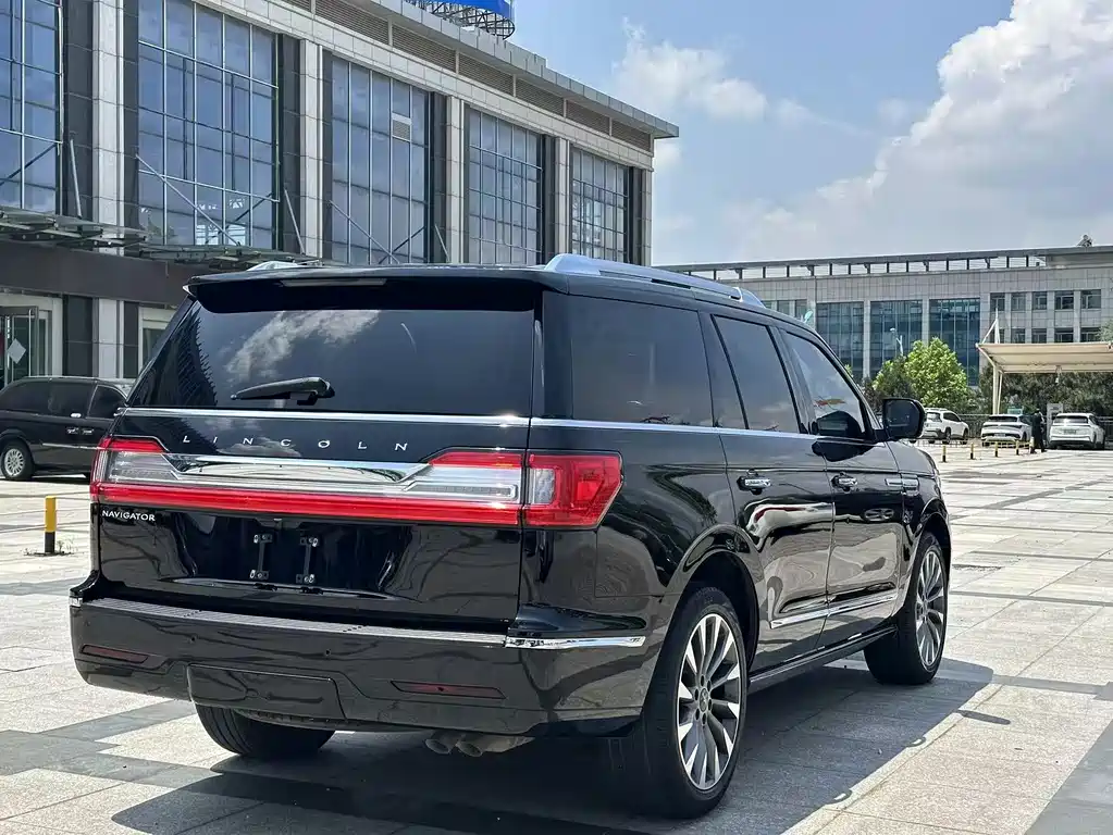 Navigator 3.5 T Honor Shine CN-V