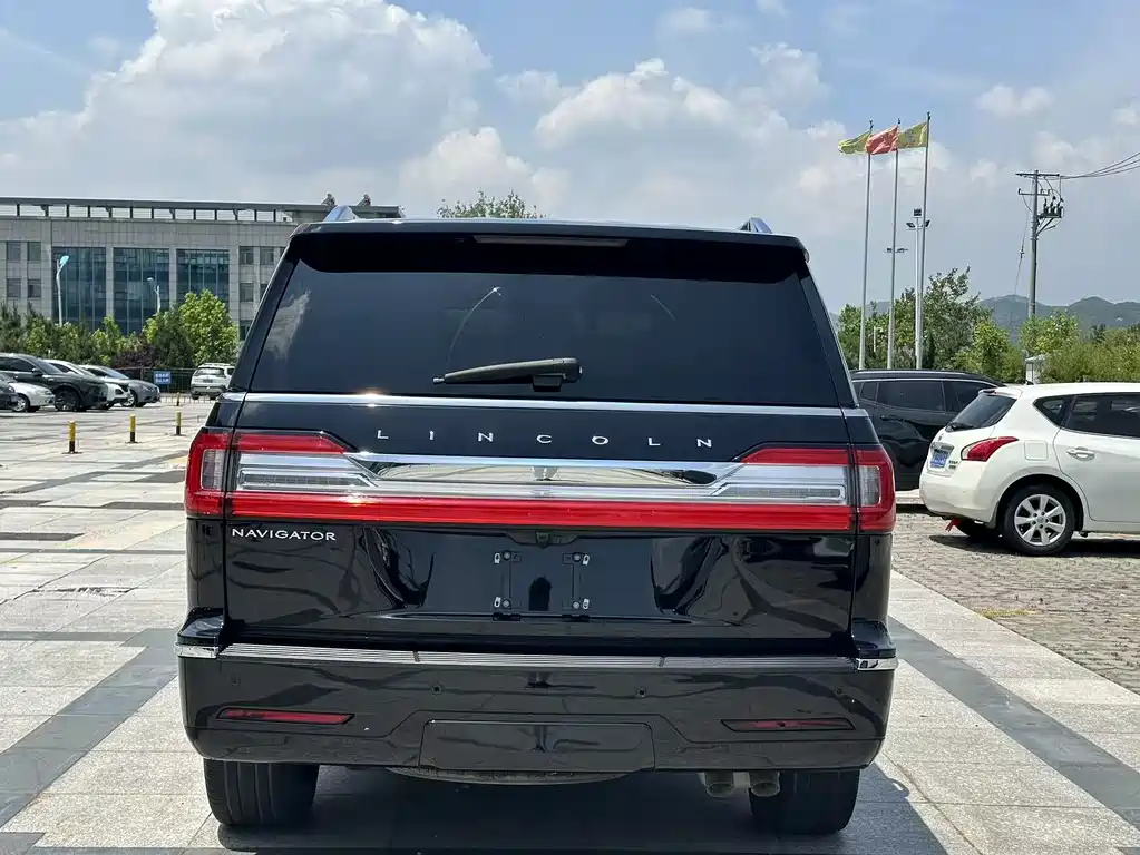 Navigator 3.5 T Honor Shine CN-V