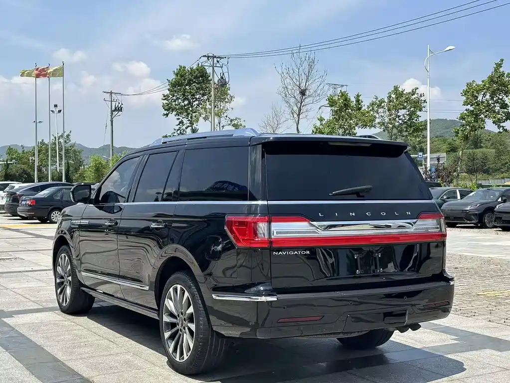 Navigator 3.5 T Honor Shine CN-V