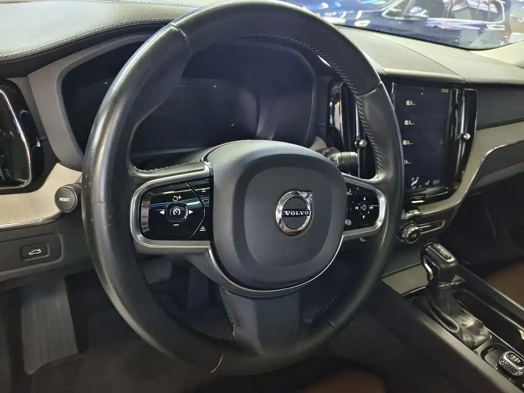 Volvo XC60 T5 4 WD Smart Vision Luxury