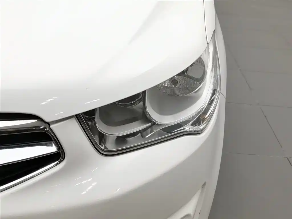 Elysee 1.6 L Manual Fashion