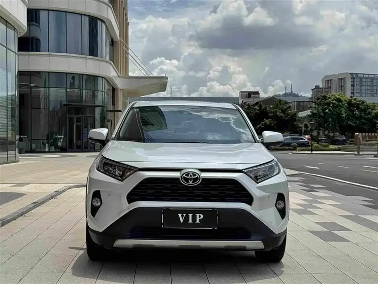 Toyota RAV4 2.0 L CVT 2 WD Style PLUS