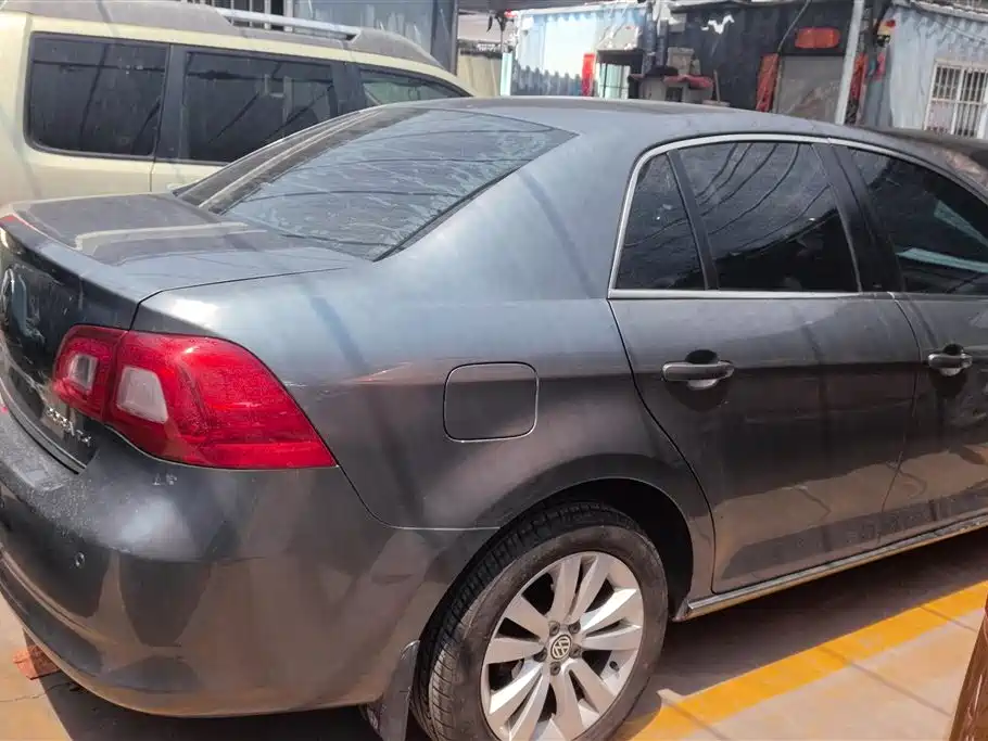 Bora 1.4 T Auto Luxury