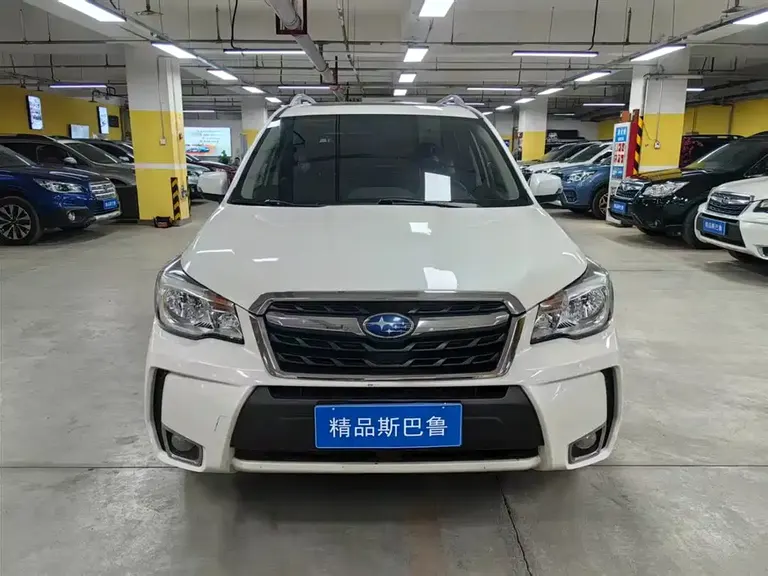 Subaru Forester 2.0 i Fashion Navigation