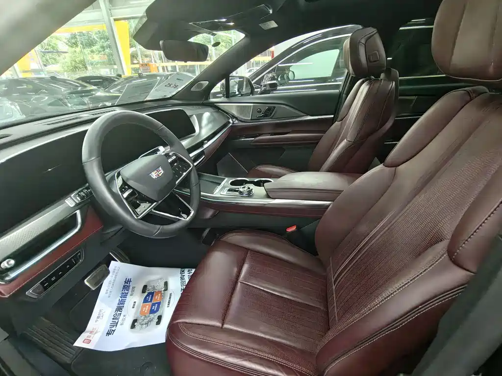 Cadillac XT5 2.0 T Platinum