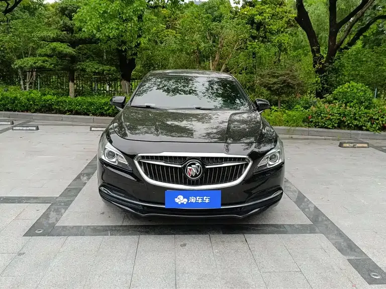Buick LaCrosse 28 T Premium