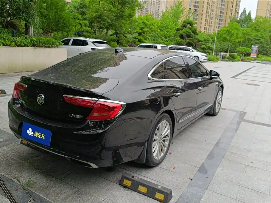 LaCrosse 28 T Premium