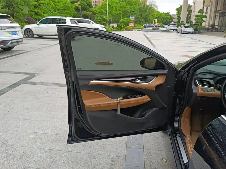 LaCrosse 28 T Premium