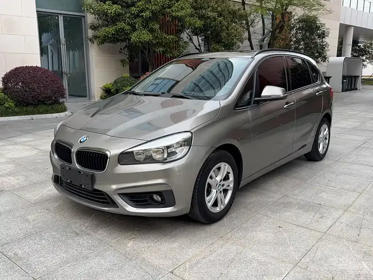 BMW 2 Series Tourer (Import) 218 i Leading