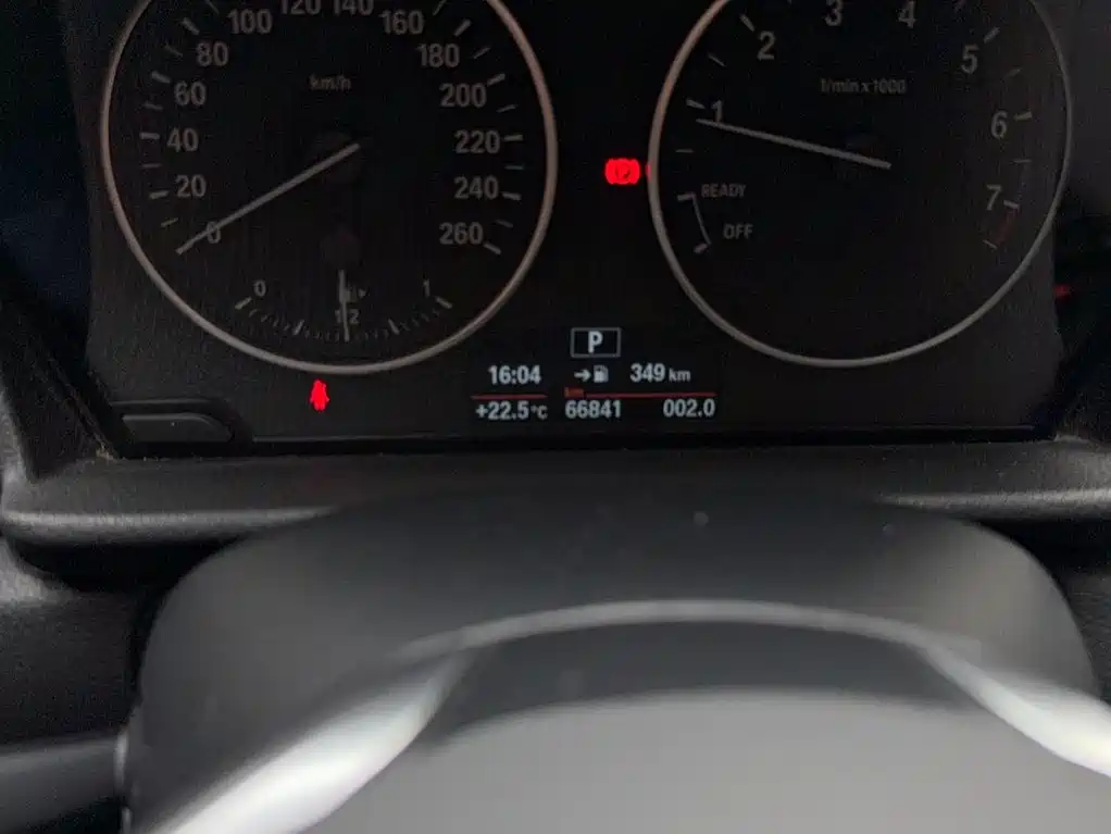 BMW 2 Series Tourer (Import) 218 i Leading