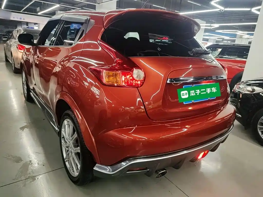 Infiniti ESQ 1.6 L Personality