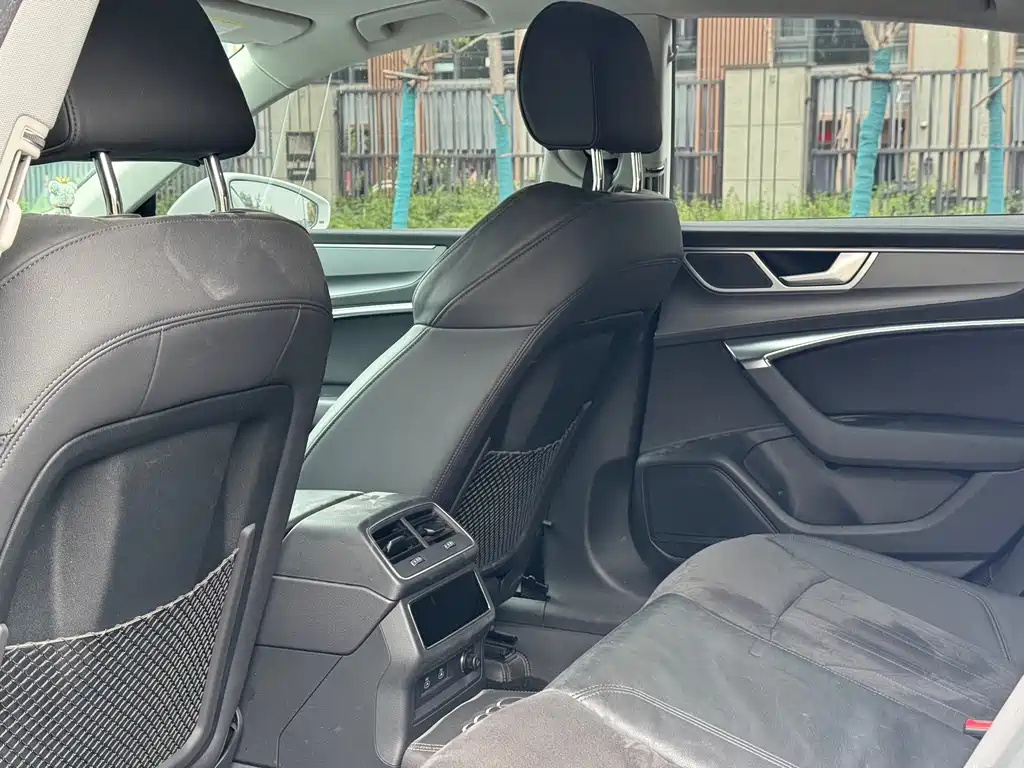 Audi A7 奥迪A7 2022款 40 TFSI 豪华型
