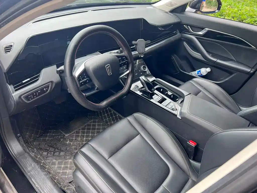 Besturn B70 3 rd Gen 1.5 T Auto Pleasure 70 Anniversary