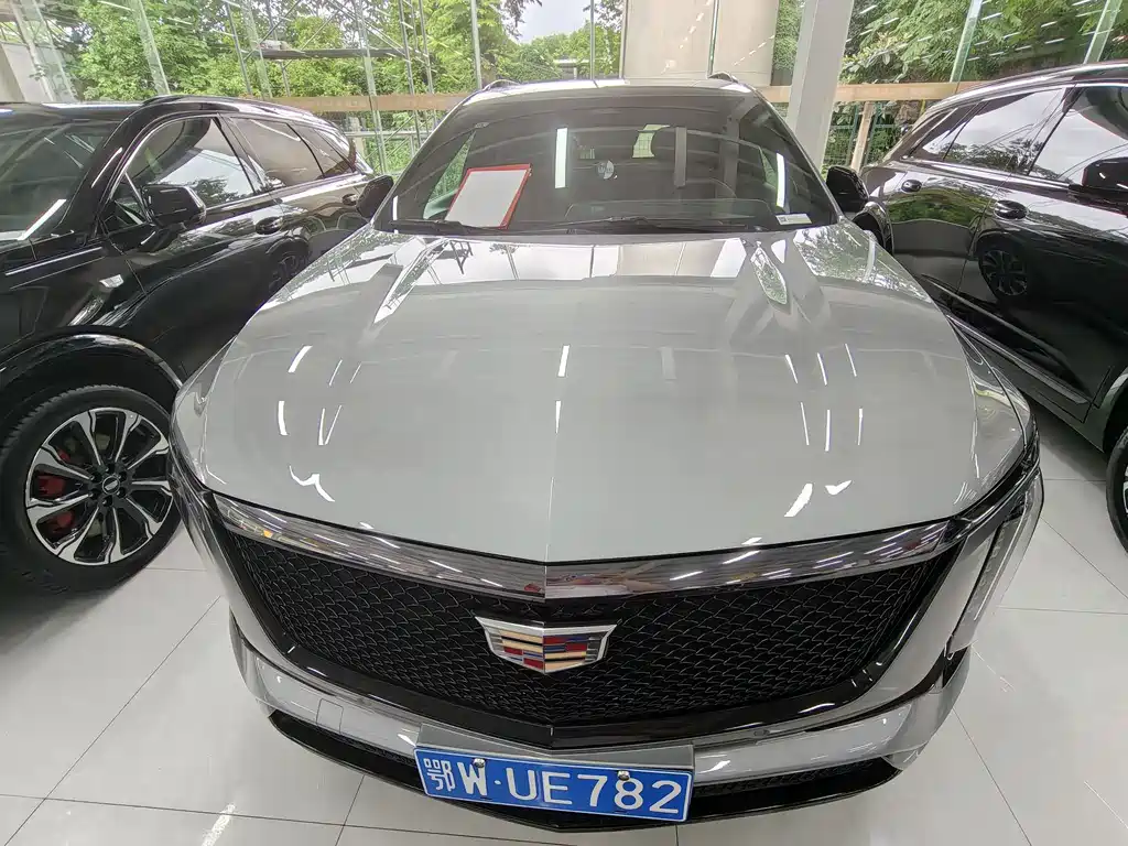 Cadillac XT5 2.0 T Platinum