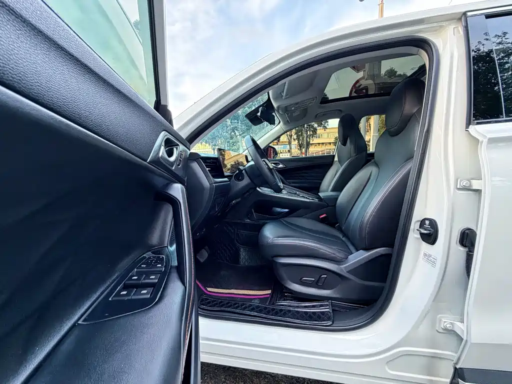 Roewe RX5 1.5 T Superior