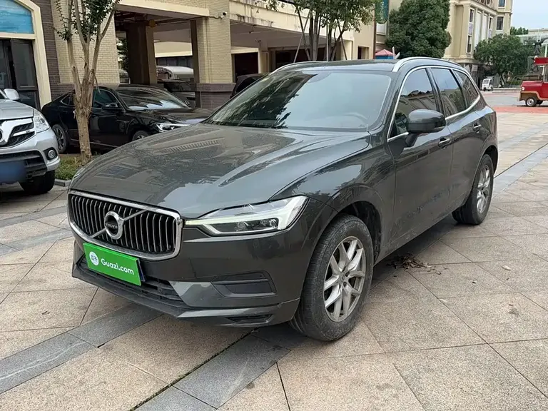 Volvo XC60 T5 4 WD Smart Ease CN-V