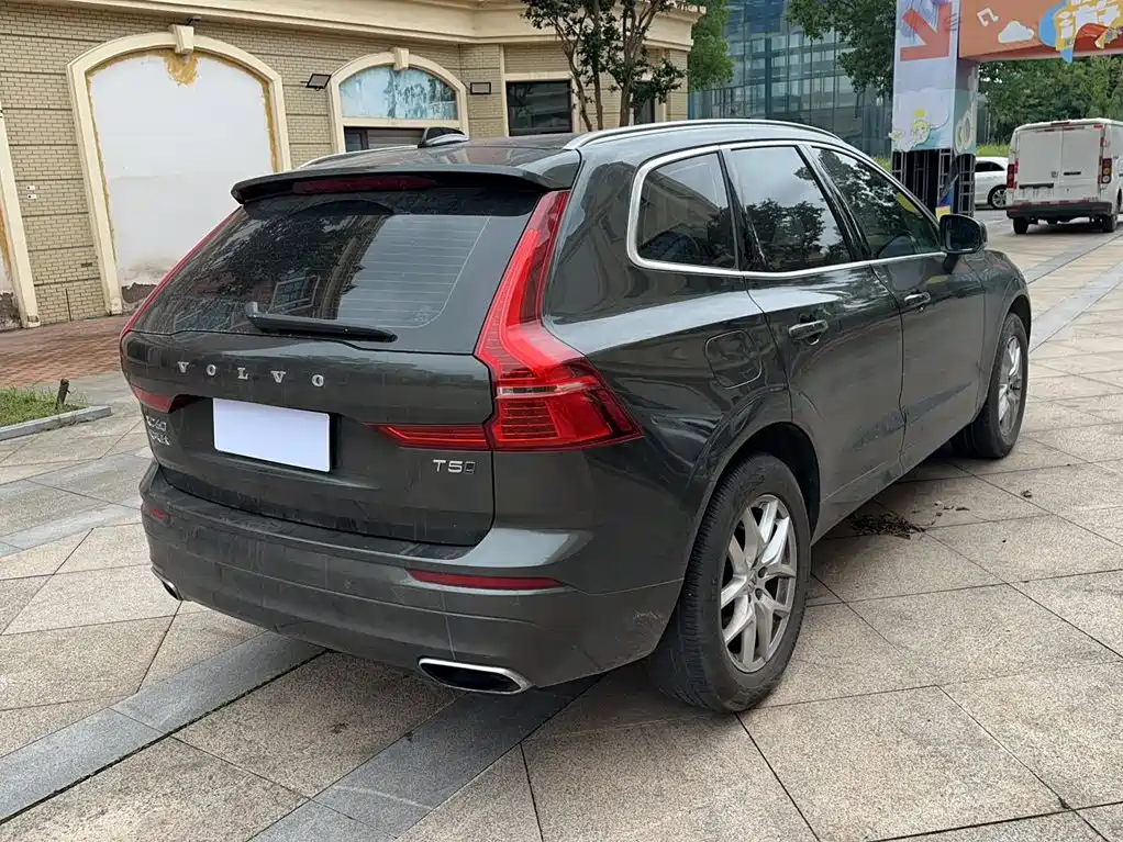 Volvo XC60 T5 4 WD Smart Ease CN-V
