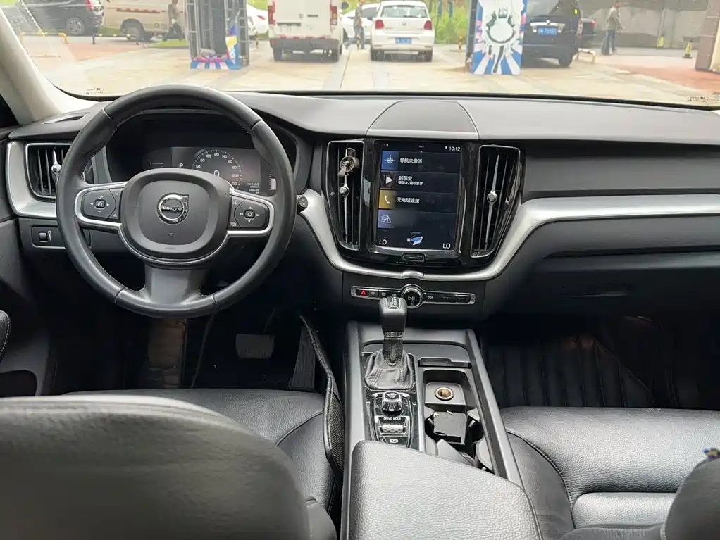 Volvo XC60 T5 4 WD Smart Ease CN-V