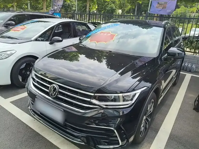 Volkswagen Tiguan L Outstanding 330 TSI Auto 2 WD R-Line Dragon Shine