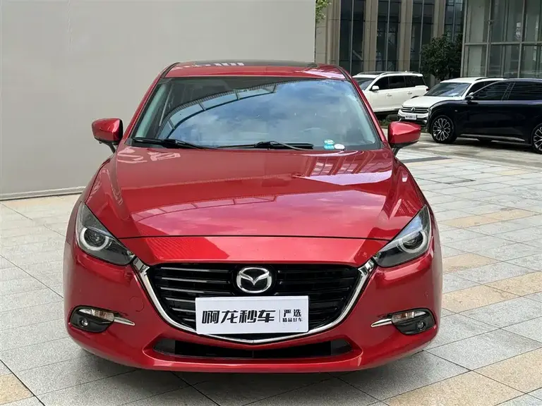 Mazda 3 Axela Sedan 2.0 L Auto Distinguished CN-V