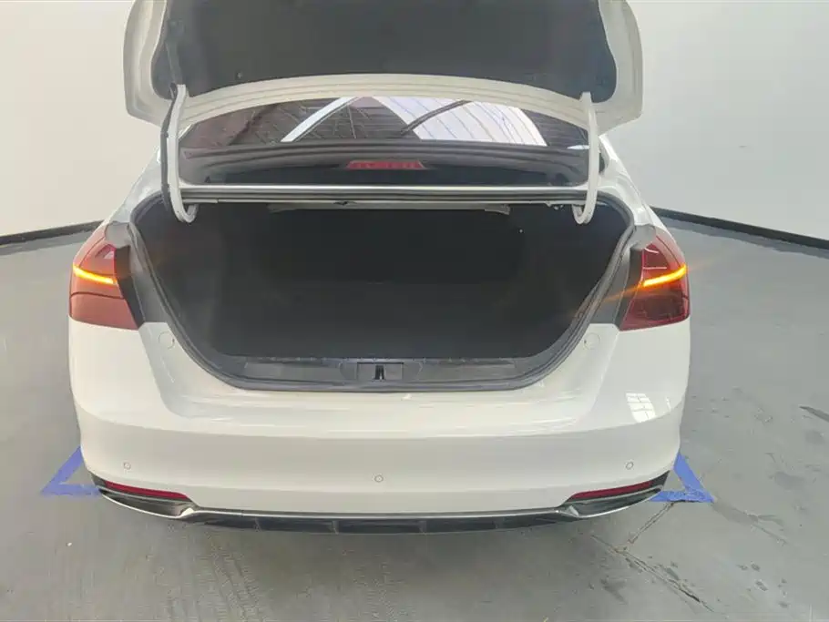 Emgrand 1.5 L Manual Luxury