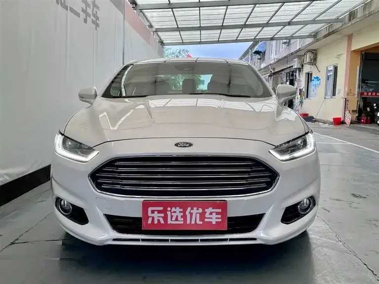Ford Mondeo 2.0 L GTDi200 Luxury